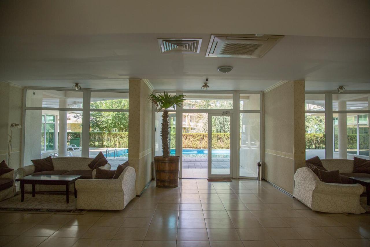 Apartament Mamaia Lägenhet Exteriör bild